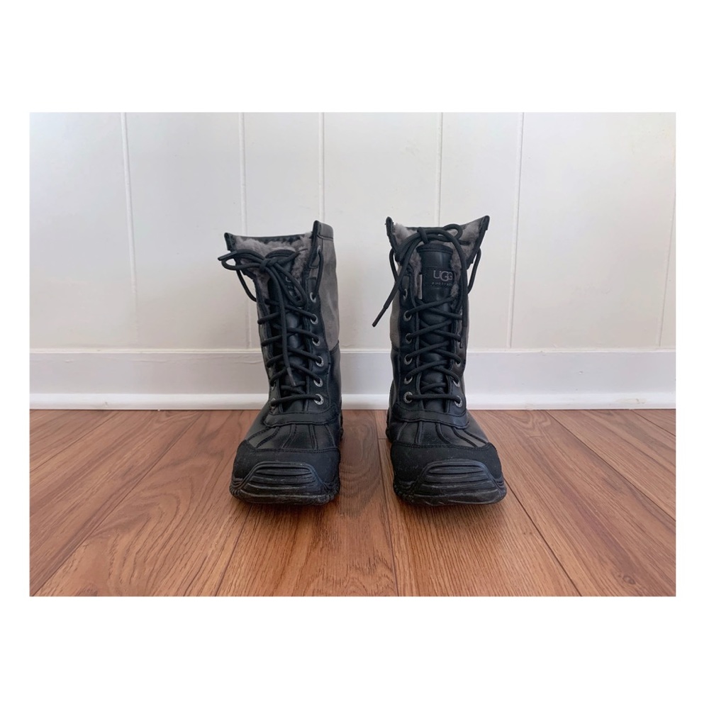 UGG adirondack II boots